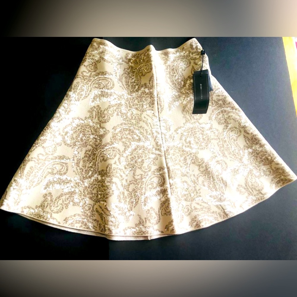 NWT BCBG Maxazria Queeny Beige/Light Brown Skirt Sz M. Retail $ 228
